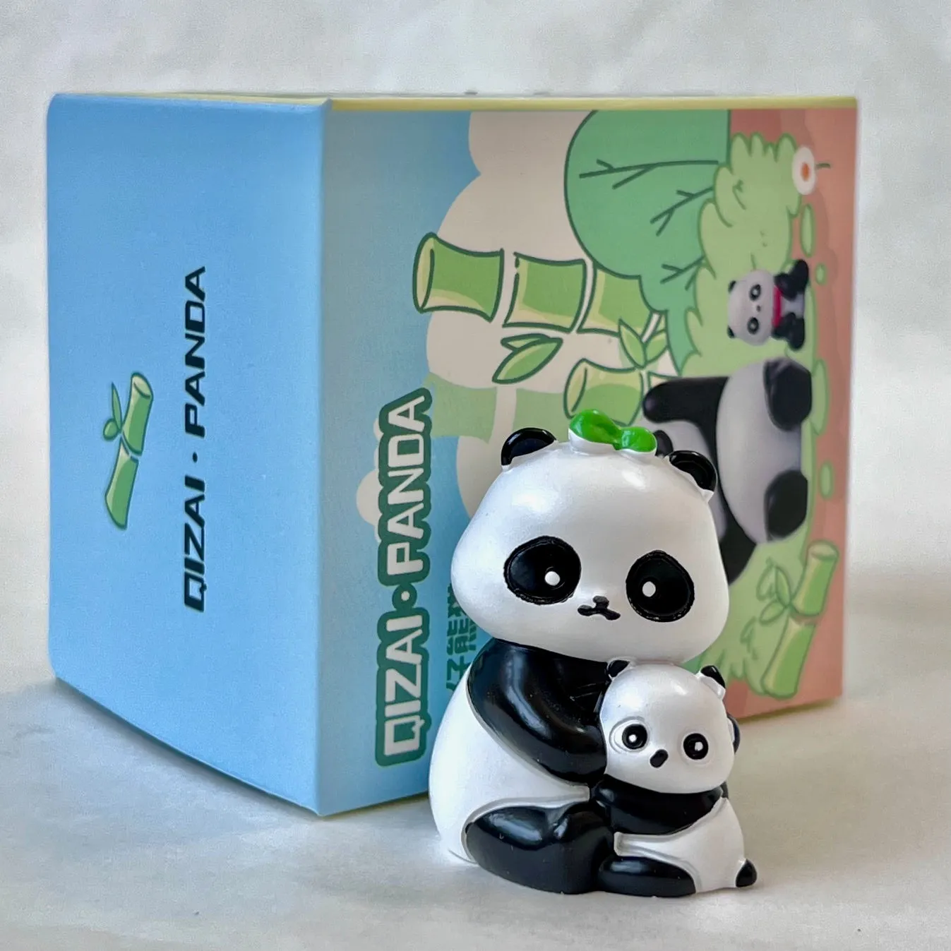 71004 PANDA FIGURINE BLIND BOX-8