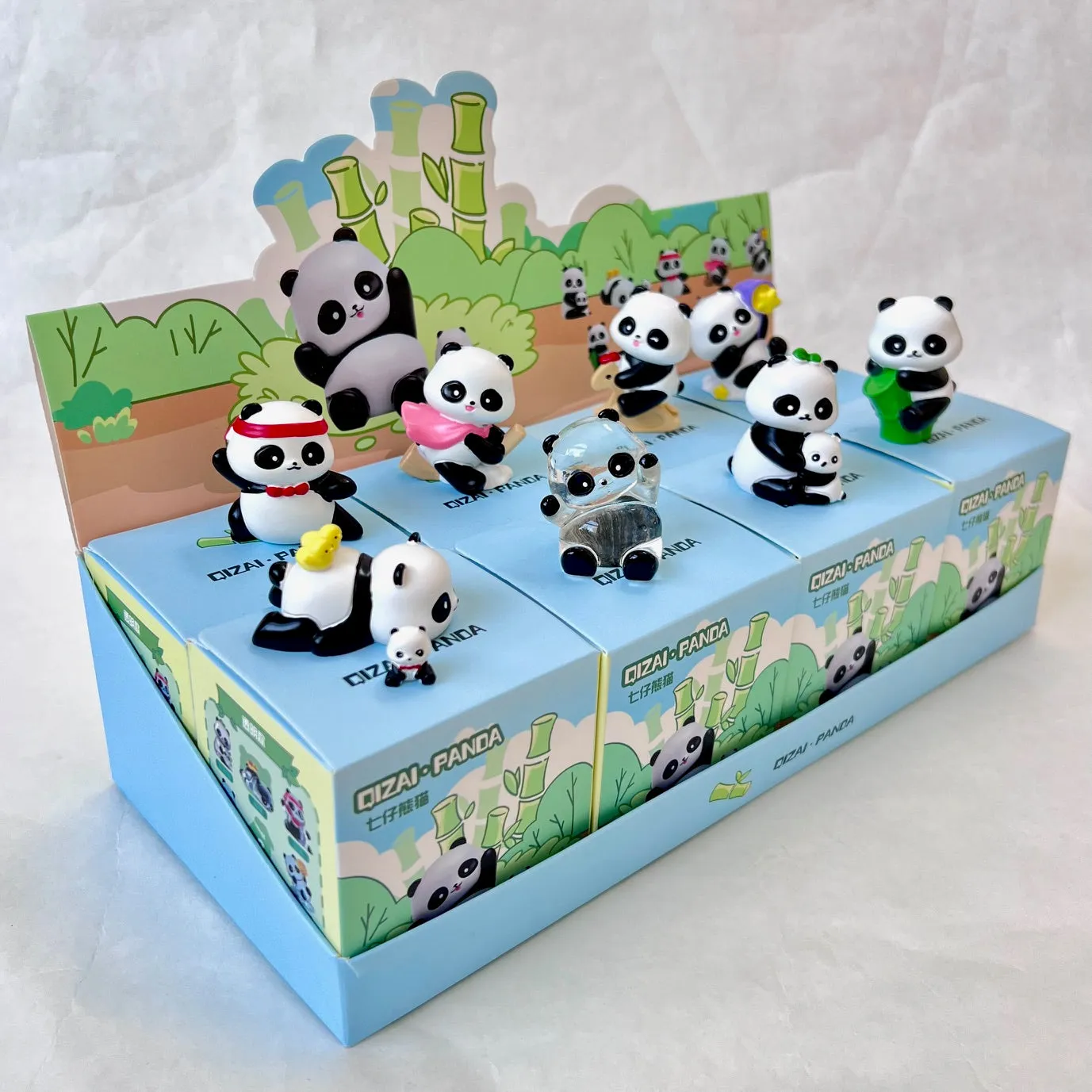 71004 PANDA FIGURINE BLIND BOX-8