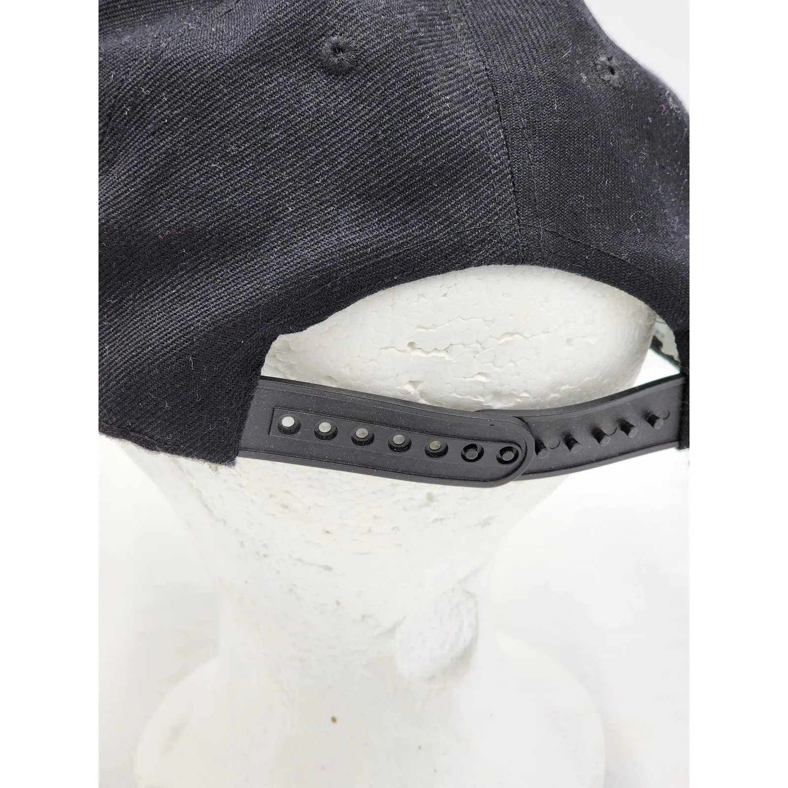Batman Hat Superhero Cap Wide Brim Black Silver Snapback Streetwear Urban Emblem