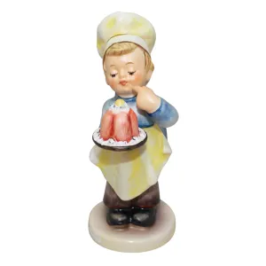 Hummel Figurine: Baker - 128
