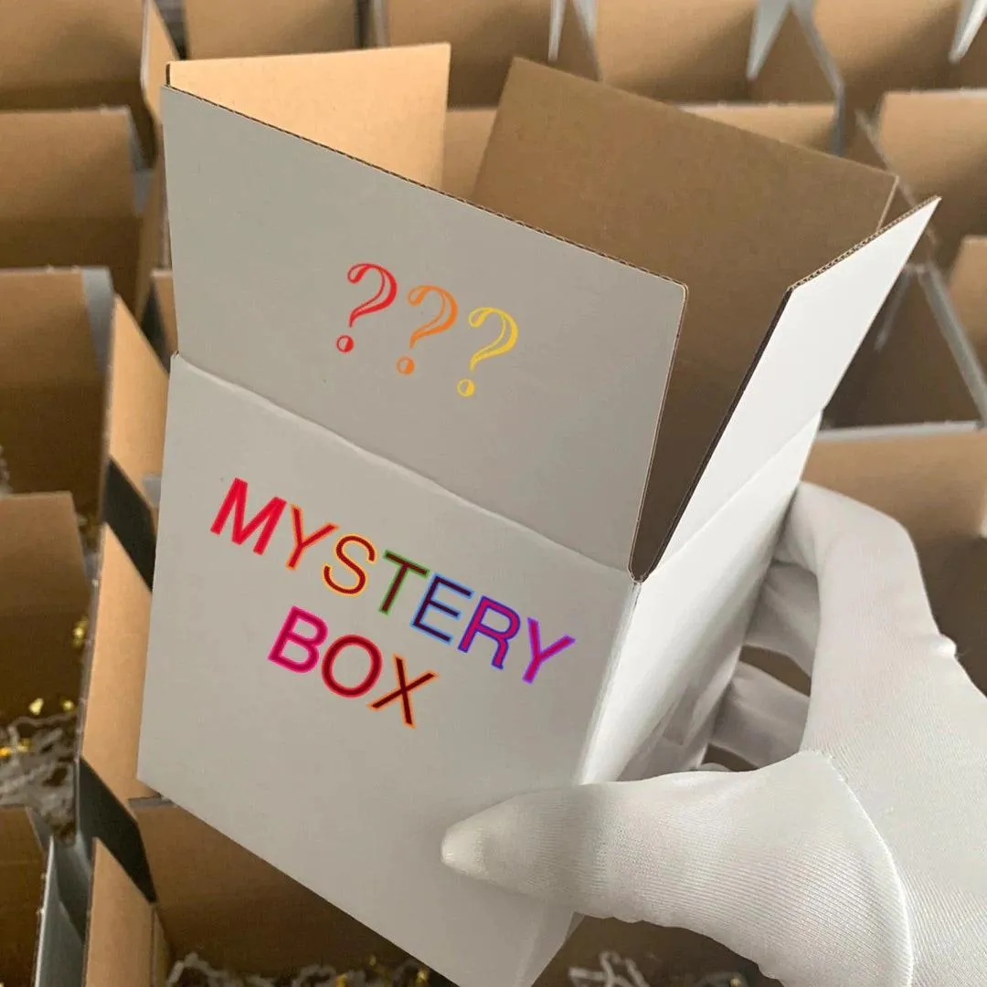 MEDIUM MYSTERY BOX