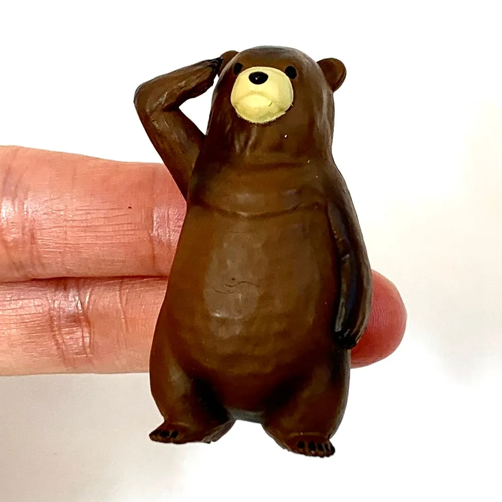 X 70725 SALUTING ANIMALS BLIND BOX-DISCONTINUED