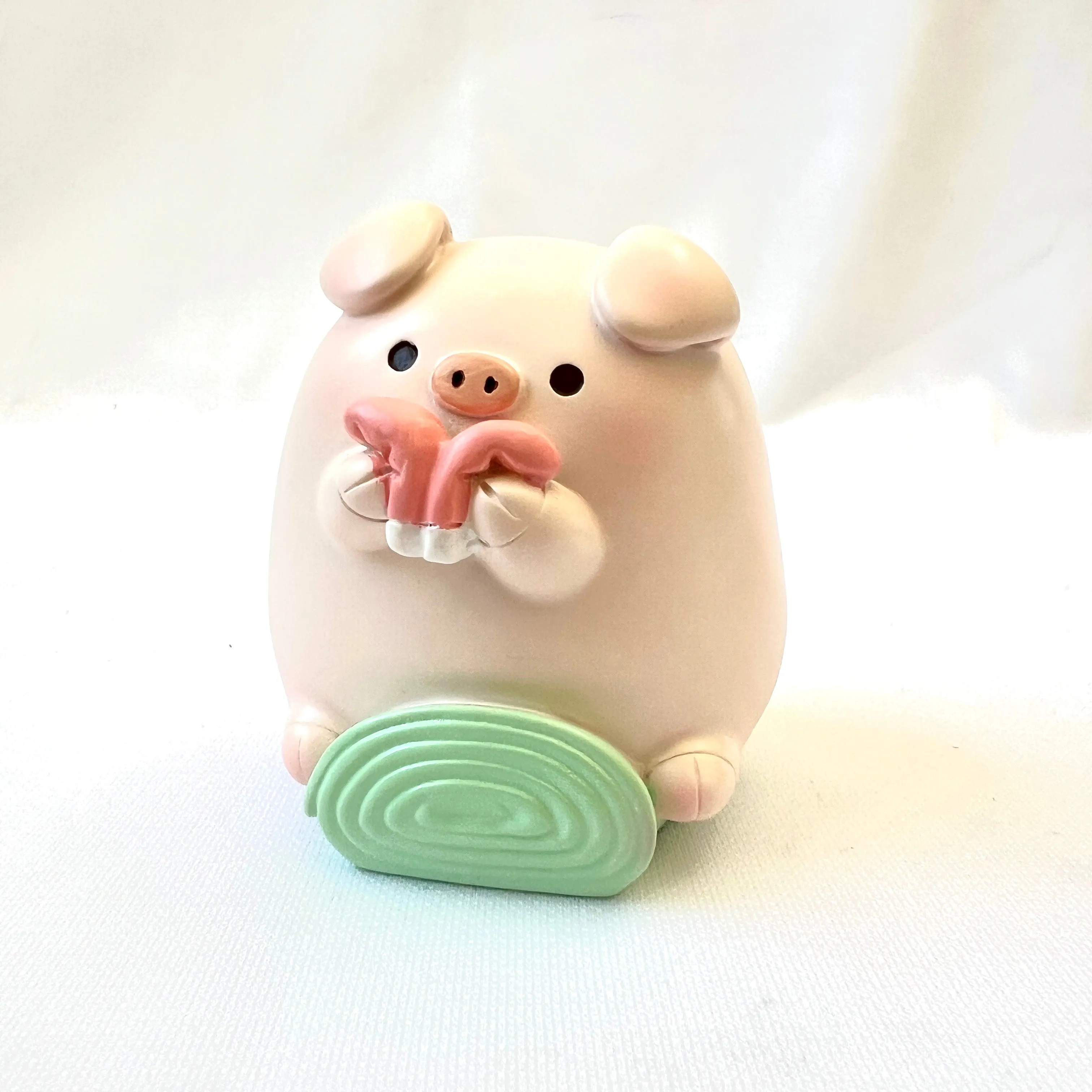 X 71016 PIGGY FIGURINE BLIND BOX-DISCONTINUED